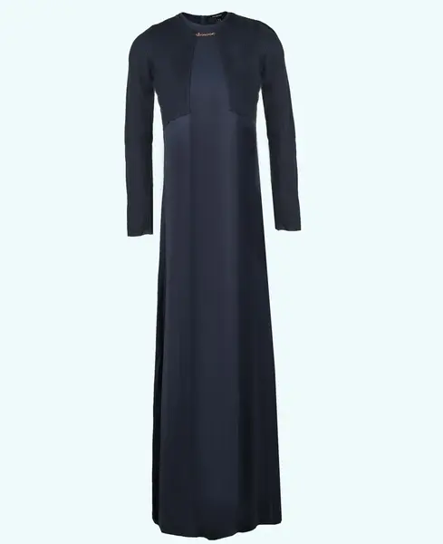 איך בוחרים חלוק לשבת שנראה יוקרתי ונוח בו זמנית